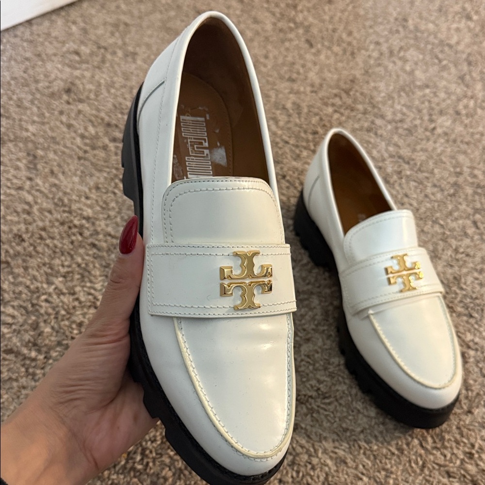 Tory Burch Cream Loafers with Gold Emblem